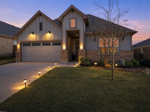 2213  Ruff Road , Denton Texas 76205