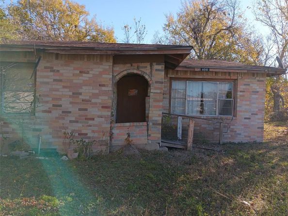 6010  Haight  , Houston Texas 77028