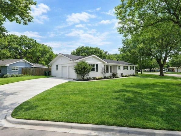 1112  Karla Drive , Hurst Texas 76053