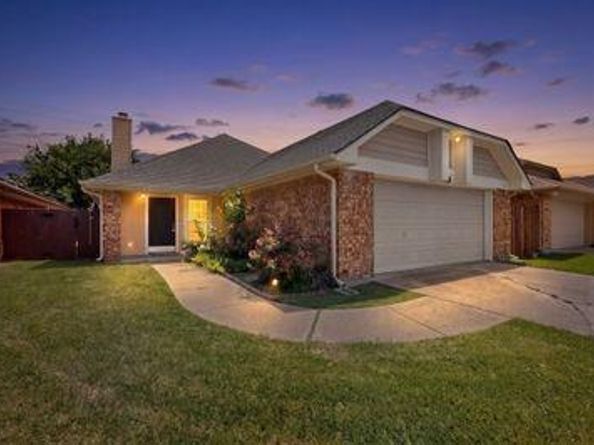 1157  Meadow Park Lane , Grand Prairie Texas 75052