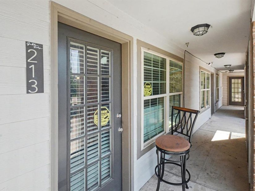 6108  Abrams Road  213, Dallas Texas 75231