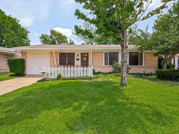 1604  Pleasant Run Road , Carrollton Texas 75006