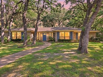 2108  Edgewood Court 