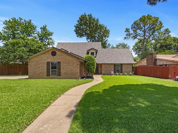 1310  Carriage Drive , Irving Texas 75062