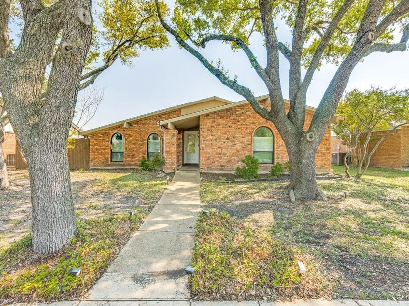 4506  Freeport Drive , Garland Texas 75043