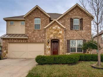 824  Water Garden Circle 