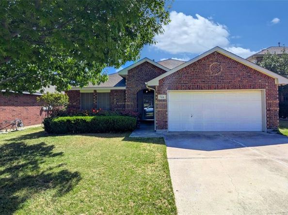 705  Chalk Knoll Road , Fort Worth Texas 76108
