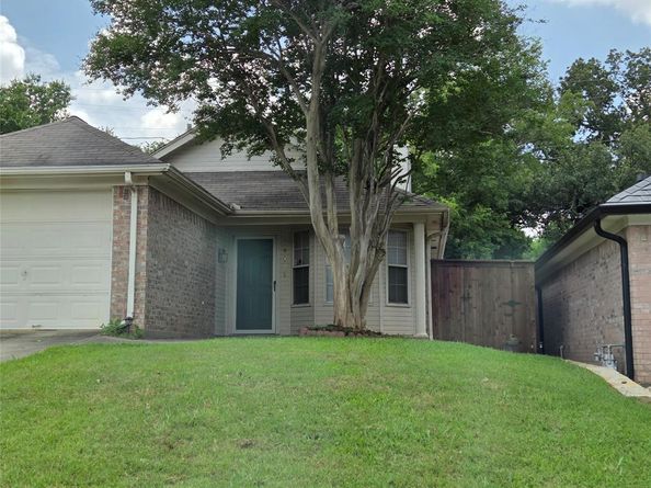 1918  Lee Drive , Denton Texas 76209