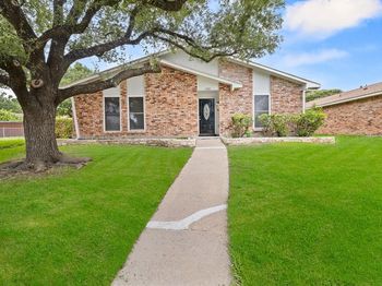 3709  Red Oak Drive 