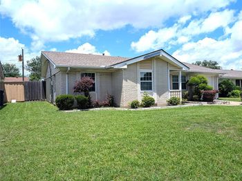 1305  Glenville Drive 