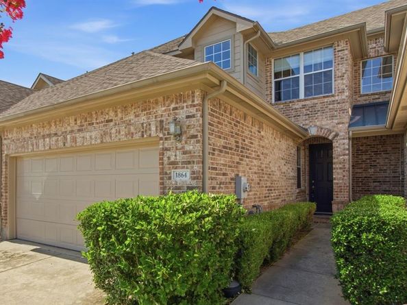 1864  Branch Trail , Carrollton Texas 75007