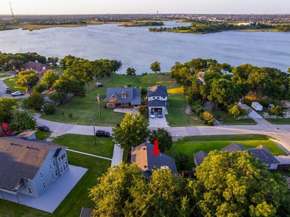 4536 N Shore Drive , The Colony Texas 75056