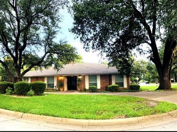 2110  Juanita Drive 
