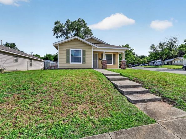 4421 E Kellis Street , Fort Worth Texas 76119