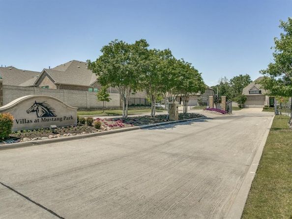 7906  Gulfstream Lane , Irving Texas 75063