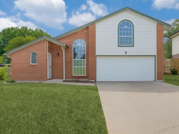 6  Tanager Court , Mansfield Texas 76063