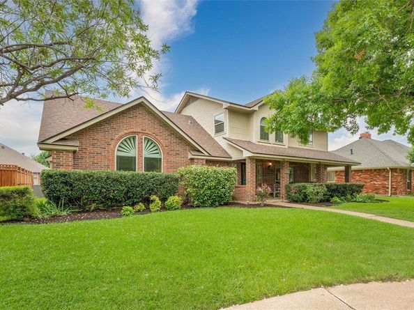 2516  Willowdale Drive , Carrollton Texas 75006