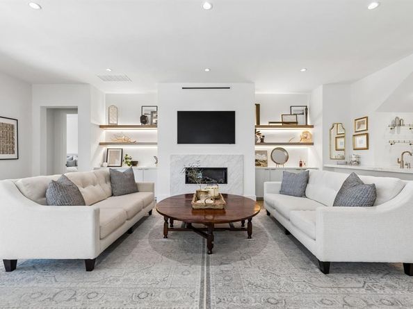 8427  Midway Road , Dallas Texas 75209