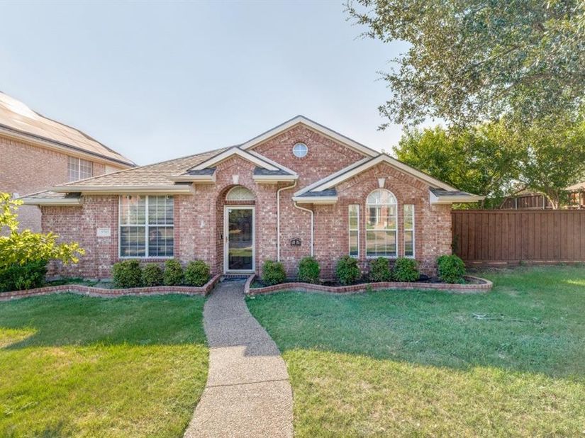 3705  Pinetree Drive , McKinney Texas 75070