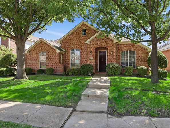 2718  Serena Court , Garland Texas 75040
