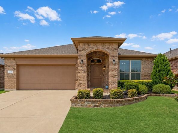 5044  Sugarcane Lane , Fort Worth Texas 76179