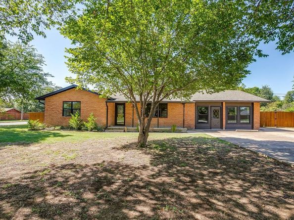 6301  Greenfield Road , Fort Worth Texas 76135