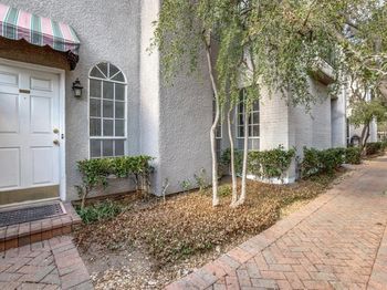 4325  Bowser Avenue 