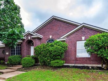 815  Bonnie Court 
