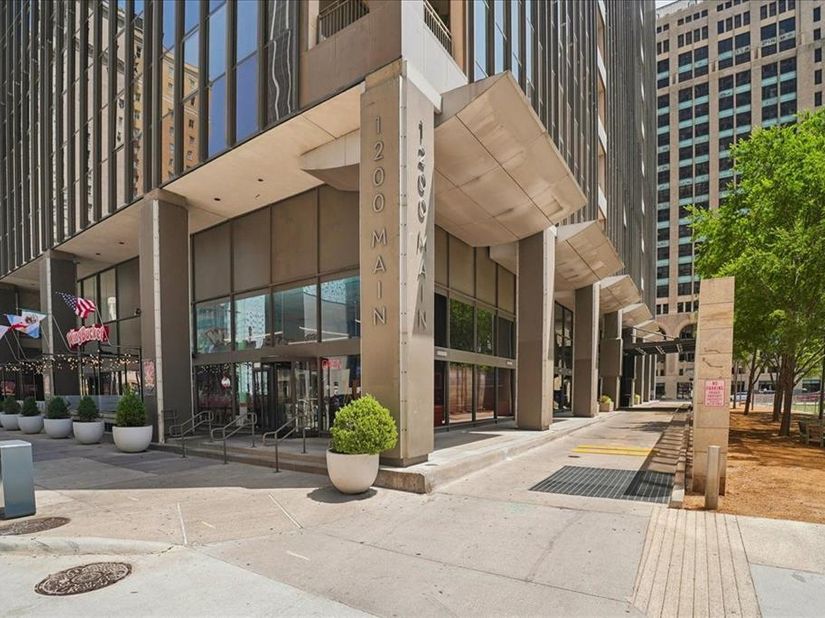 1200  MAIN Street  2108, Dallas Texas 75202