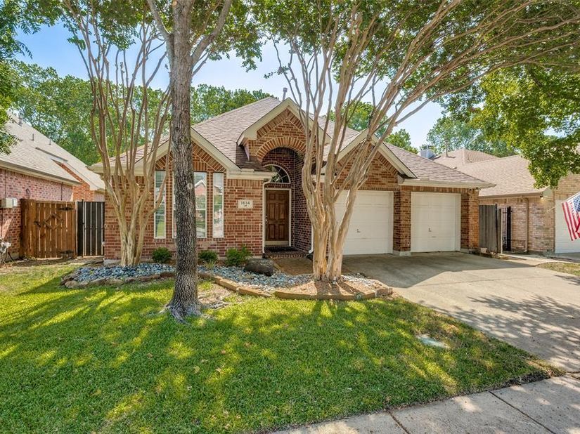 1614  Audrey Drive , Garland Texas 75040