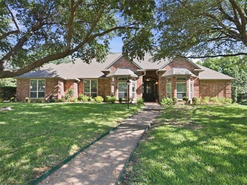 2702  Cottonwood Lane , Colleyville Texas 76034
