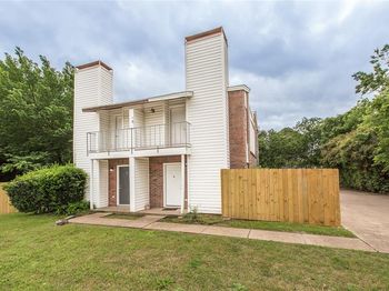6828  Brentwood Stair Road 