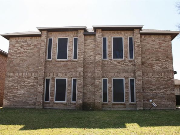 720  Cresent Drive , DeSoto Texas 75115