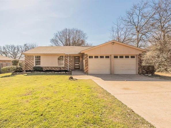 7628  Craig Street , Fort Worth Texas 76112
