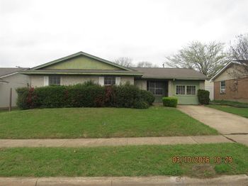 6451  MOONHILL Drive 