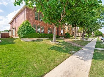 1417 E Branch Hollow Drive 
