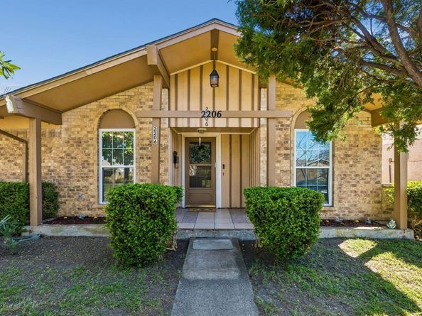 2206  Richbrook Drive , Garland Texas 75044