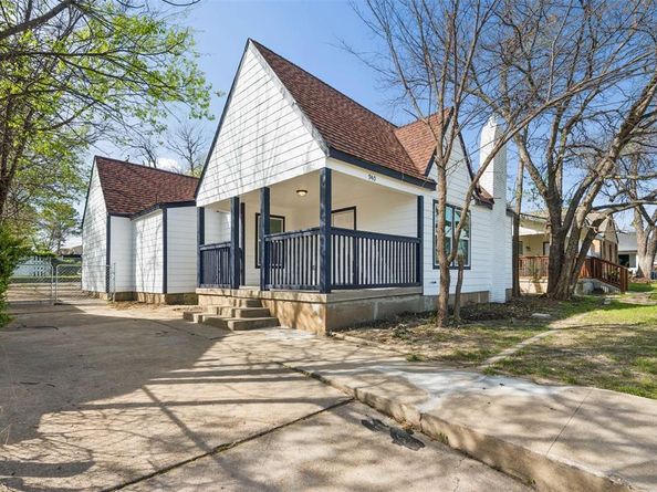940 E Ramsey Avenue , Fort Worth Texas 76104