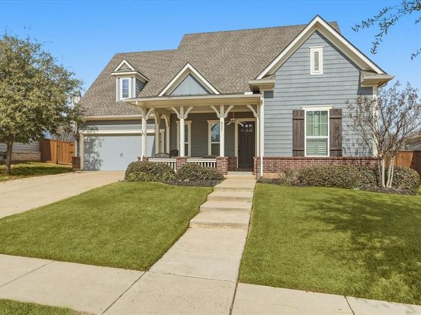 821  Crimson Road , Lantana Texas 76226