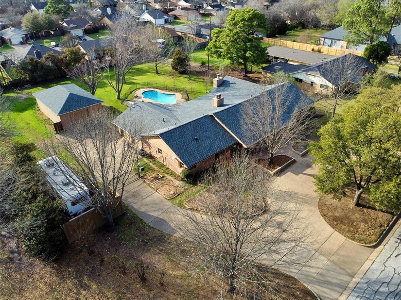 6208  Windsong Drive , Arlington Texas 76001