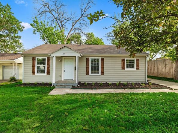 1606  Davis Boulevard , Garland Texas 75042
