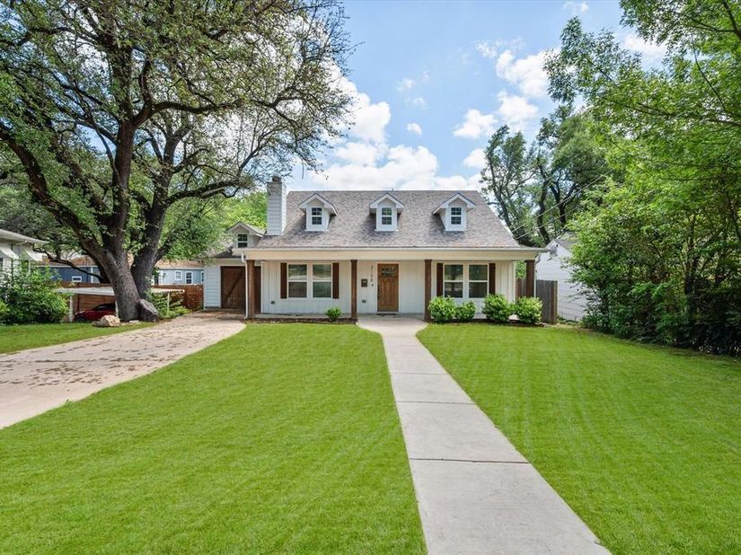 2158  Morning Glory Avenue , Fort Worth Texas 76111