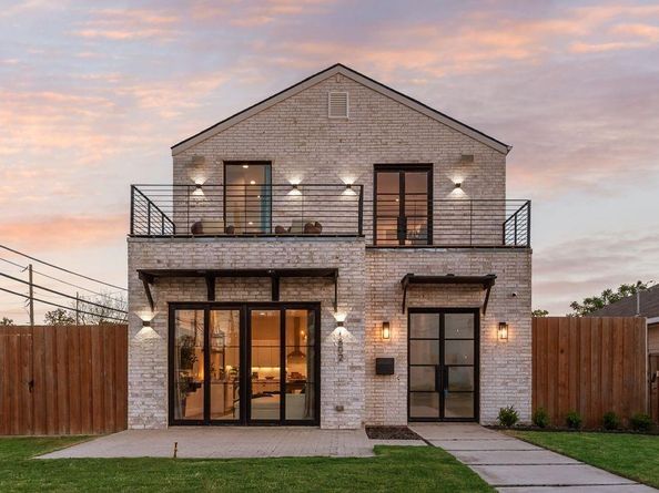 1802  Pueblo Street , Dallas Texas 75212