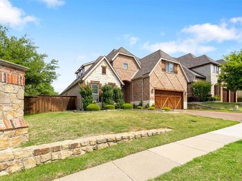 2131 N Hill Drive 
