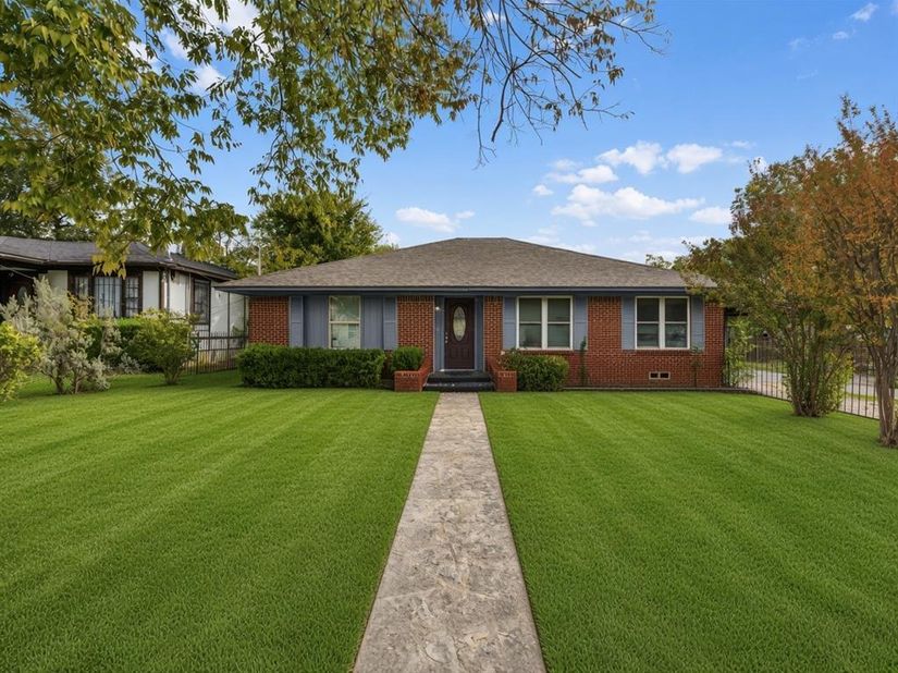 4426 S Ewing Avenue , Dallas Texas 75216