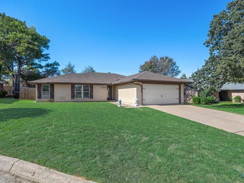 726  Danvers Lane , Mansfield Texas 76063