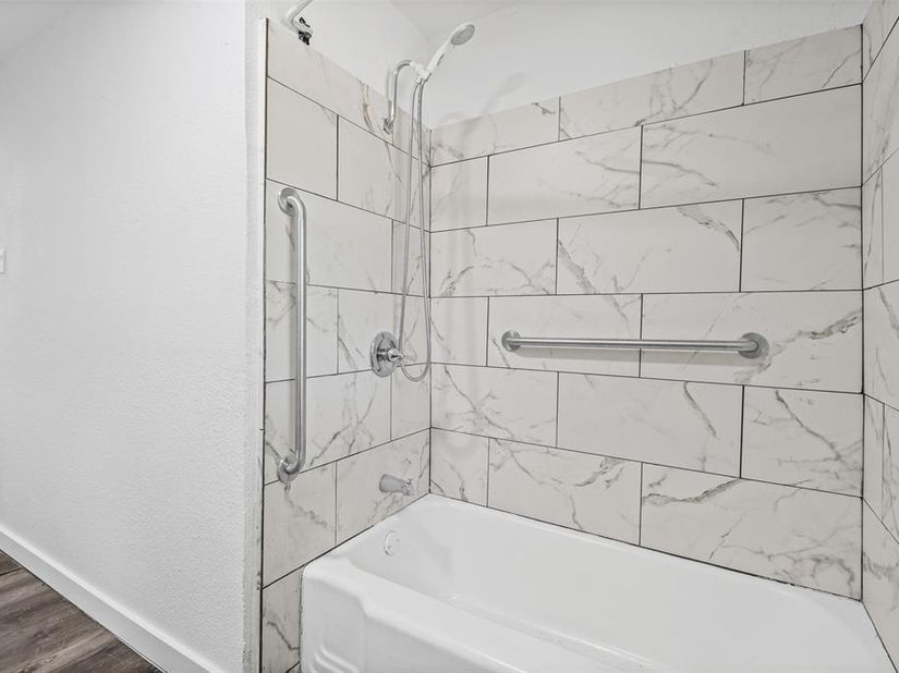2515  Yeager Street , Fort Worth Texas 76112