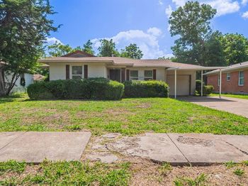 10033  Casa Oaks Drive 