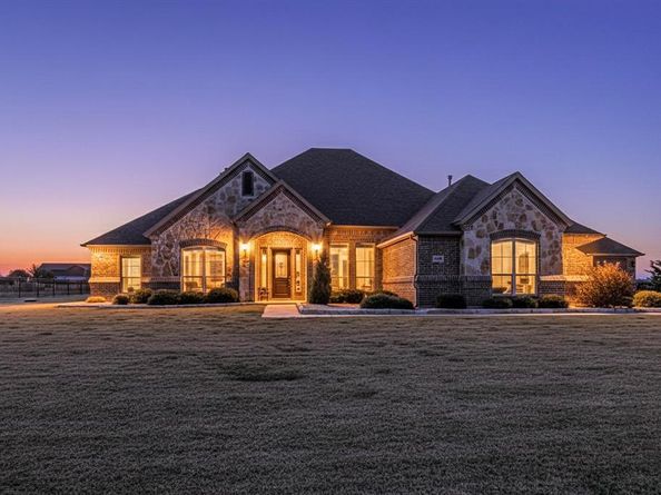 2575  Wincrest Drive , Rockwall Texas 75032