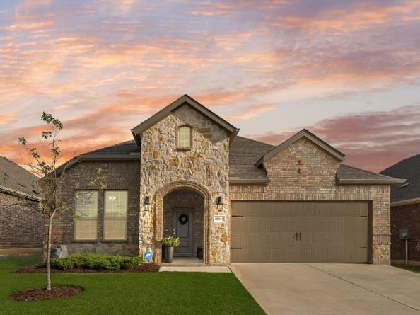 10613  Ponderosa Trail , Aubrey Texas 76227